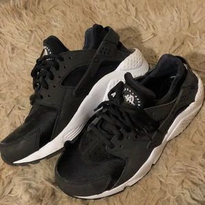 Nike Air Huaraches